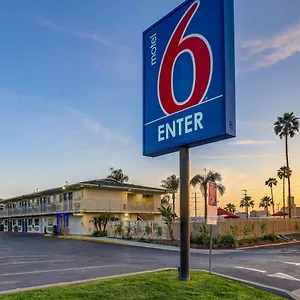 Hotel 6-san Bernardino, Ca - South San Bernardino